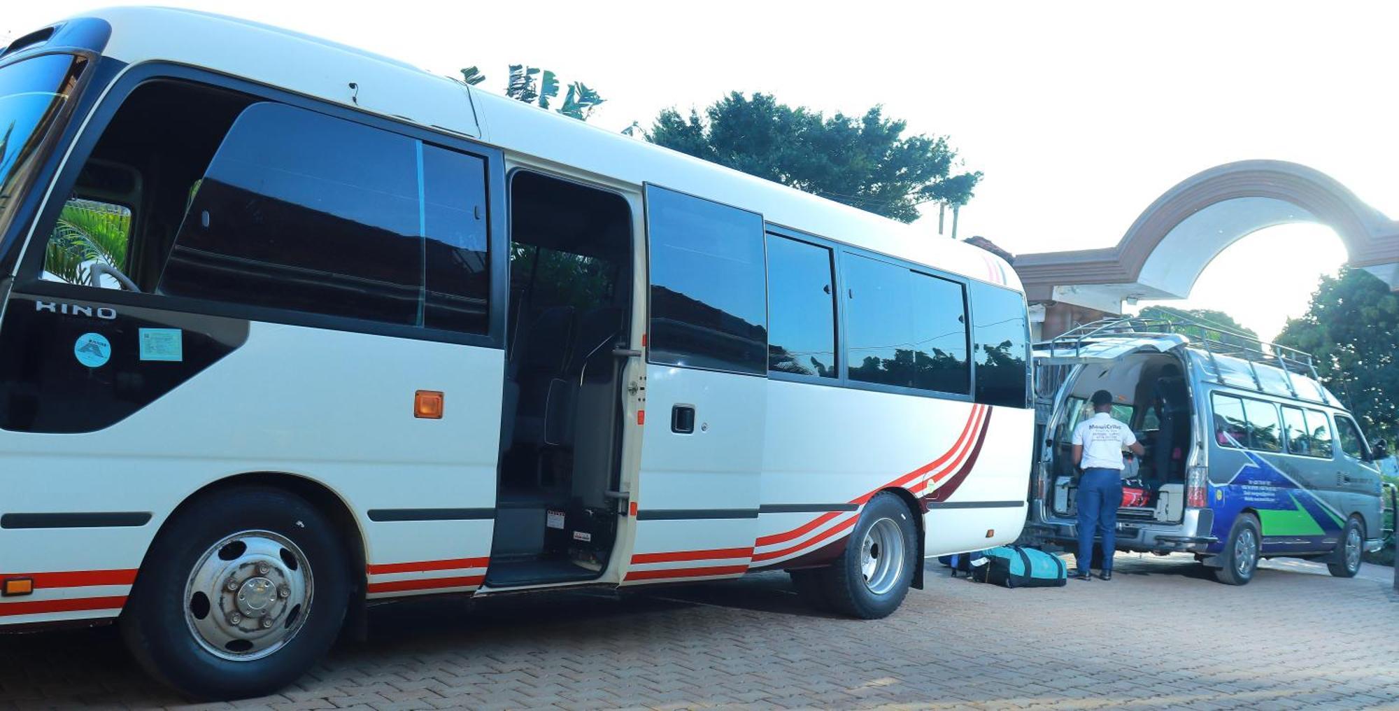 Mowicribs Hotel And Spa Entebbe Exteriör bild