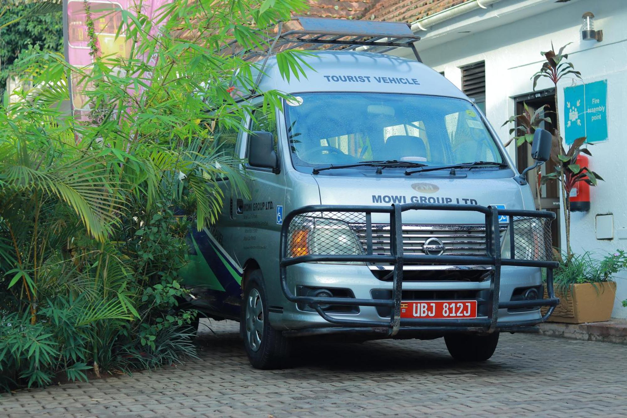 Mowicribs Hotel And Spa Entebbe Exteriör bild